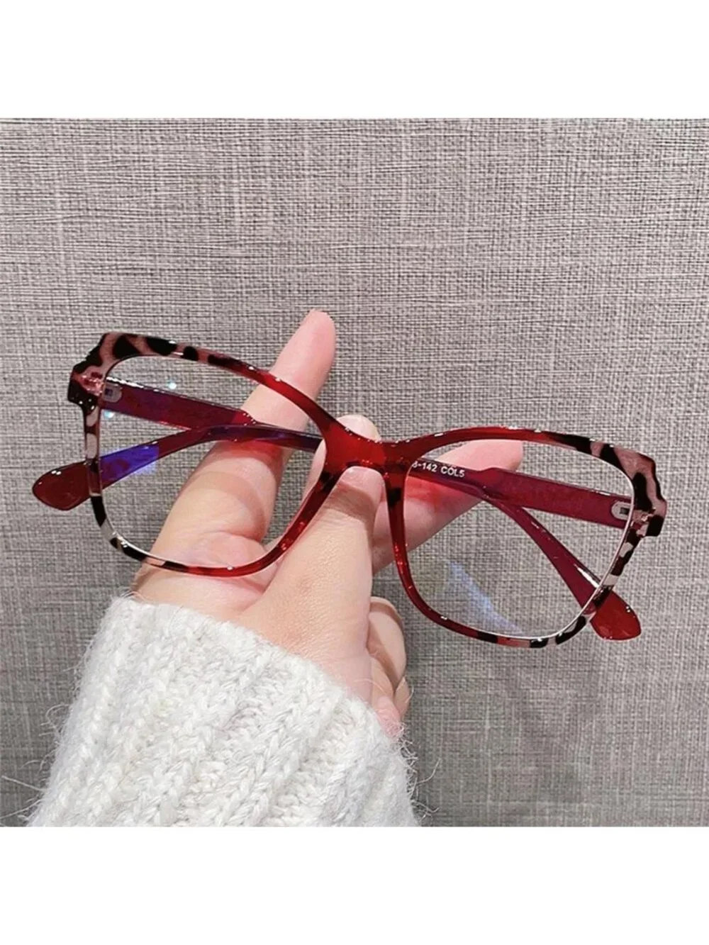A Classy Chic Boutique *pieces pair